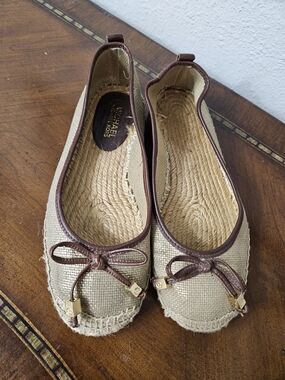 Michael Kors Beige and Brown Ballet Flats